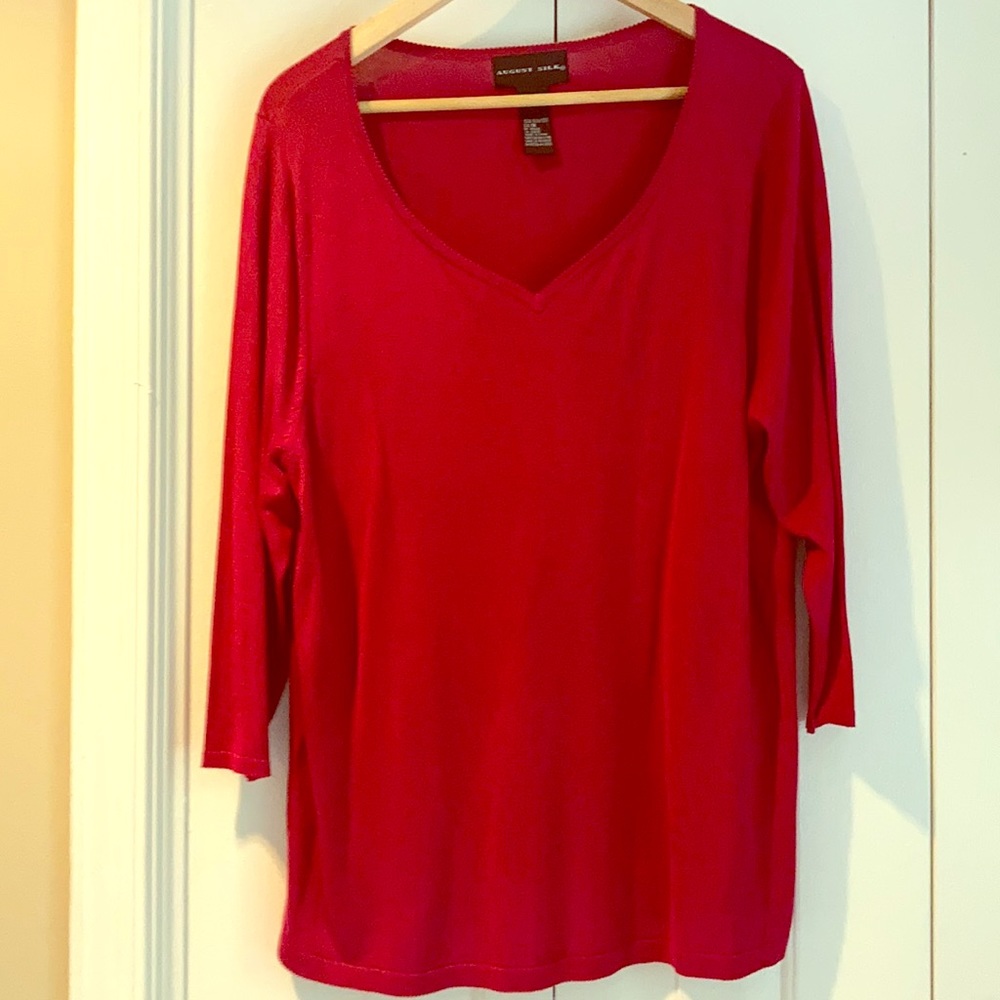 Sill 3/4 Length Sleeve Currant Blouse!